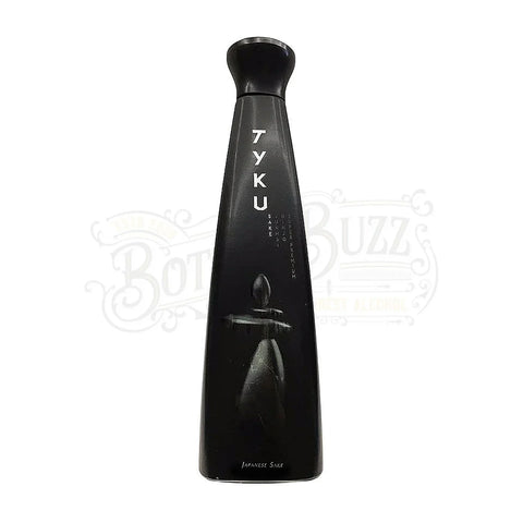 Tyku Sake Gingo 720ml bottle